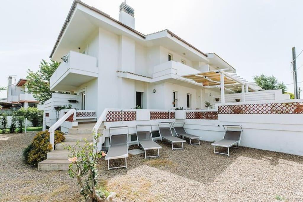 Villa Laku Playa Sant'Andrea  Exterior foto